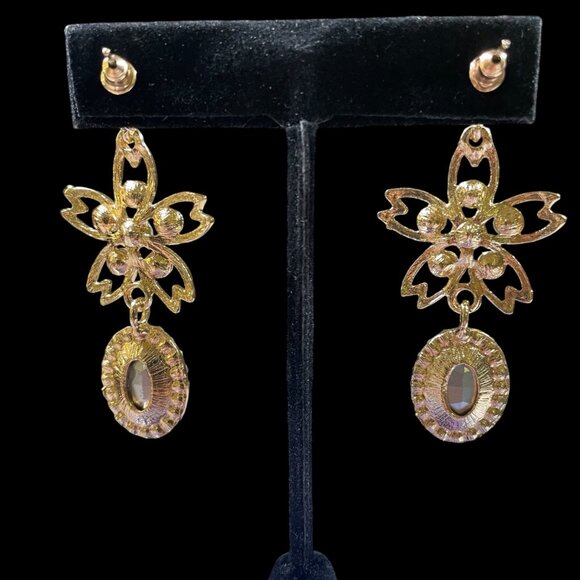 Elegant Gold-Tone Drop Earrings Red Crystals Floral Dangle Wedding Party Glam - Picture 5 of 5